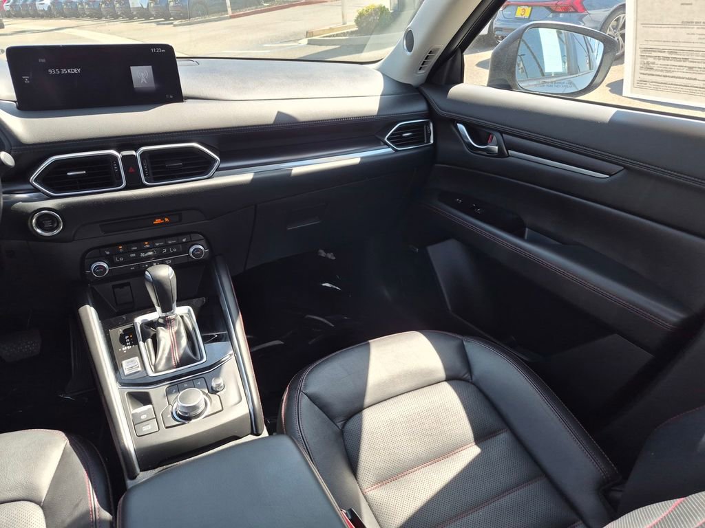 Certified 2024 MAZDA CX-5 Carbon Edition image 30