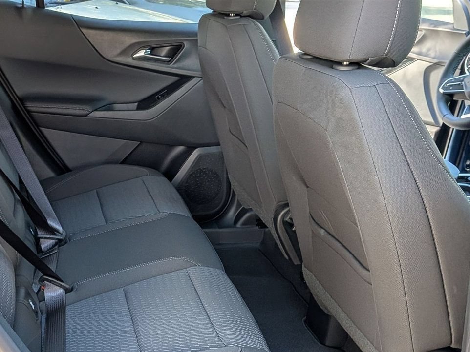 New 2026 Chevrolet Equinox LT w/ Midnight Edition FWD image 22