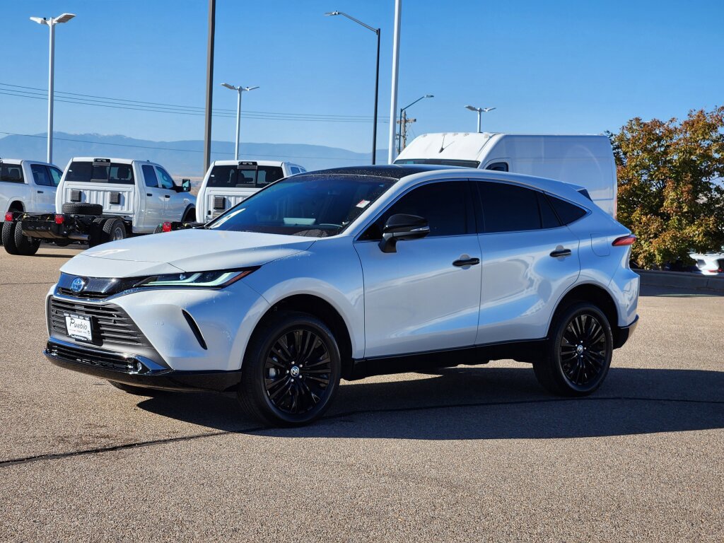 Used 2024 Toyota Venza Nightshade image 5