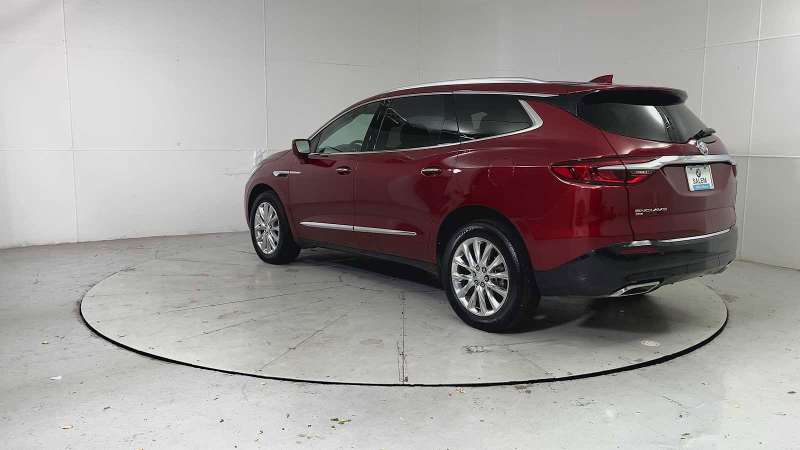 Used 2020 Buick Enclave Premium w/ Sun and Sites Package image 3