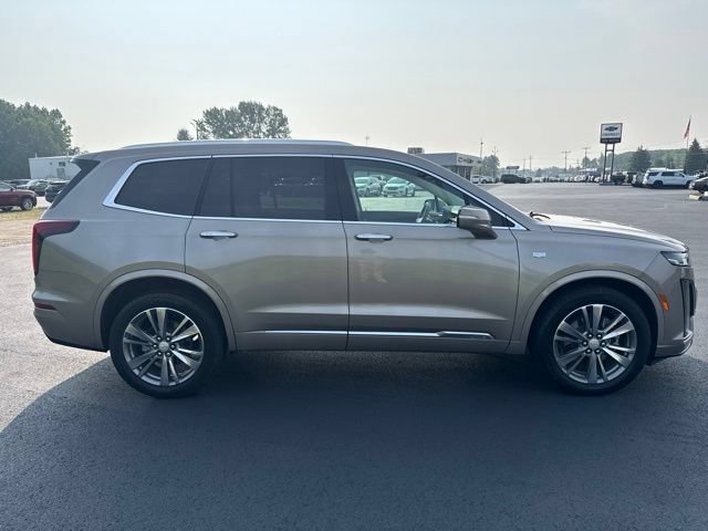 Used 2022 Cadillac XT6 Premium Luxury AWD/4WD image 6