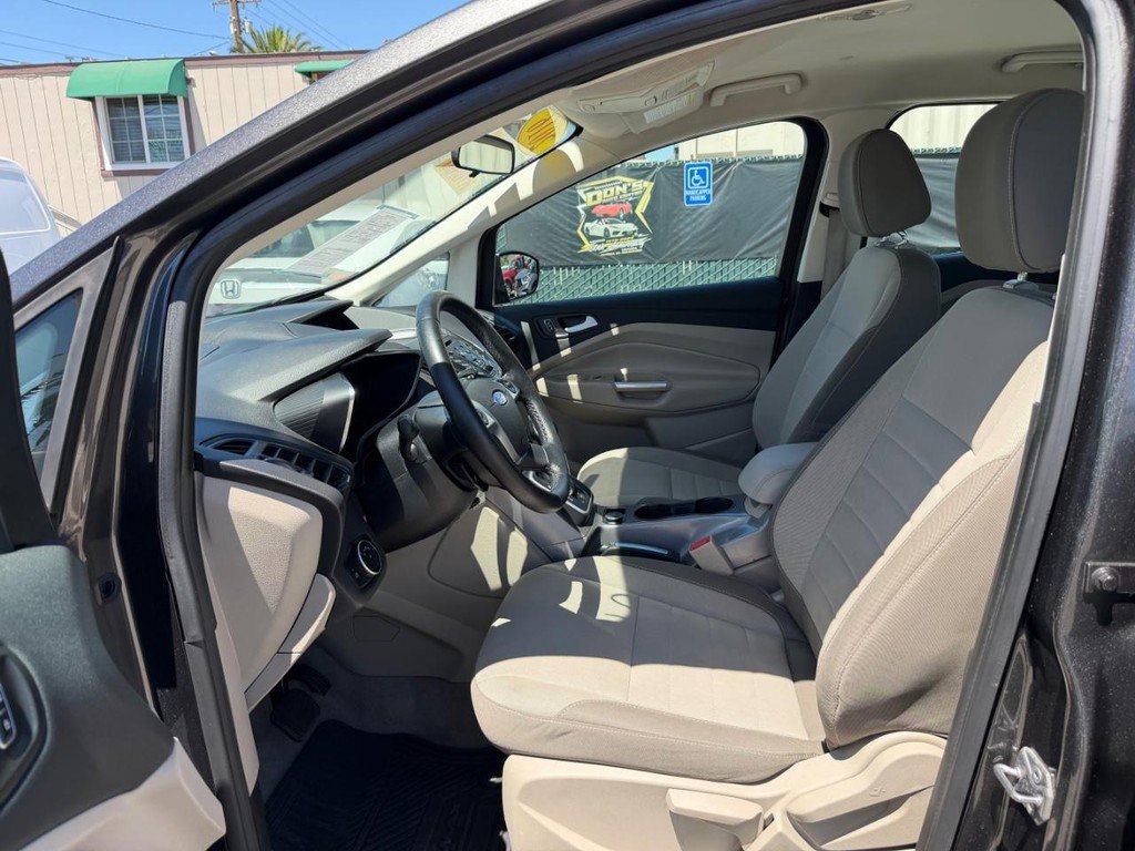 Used 2016 Ford C-MAX SE w/ Interior Protection Package FWD image 17