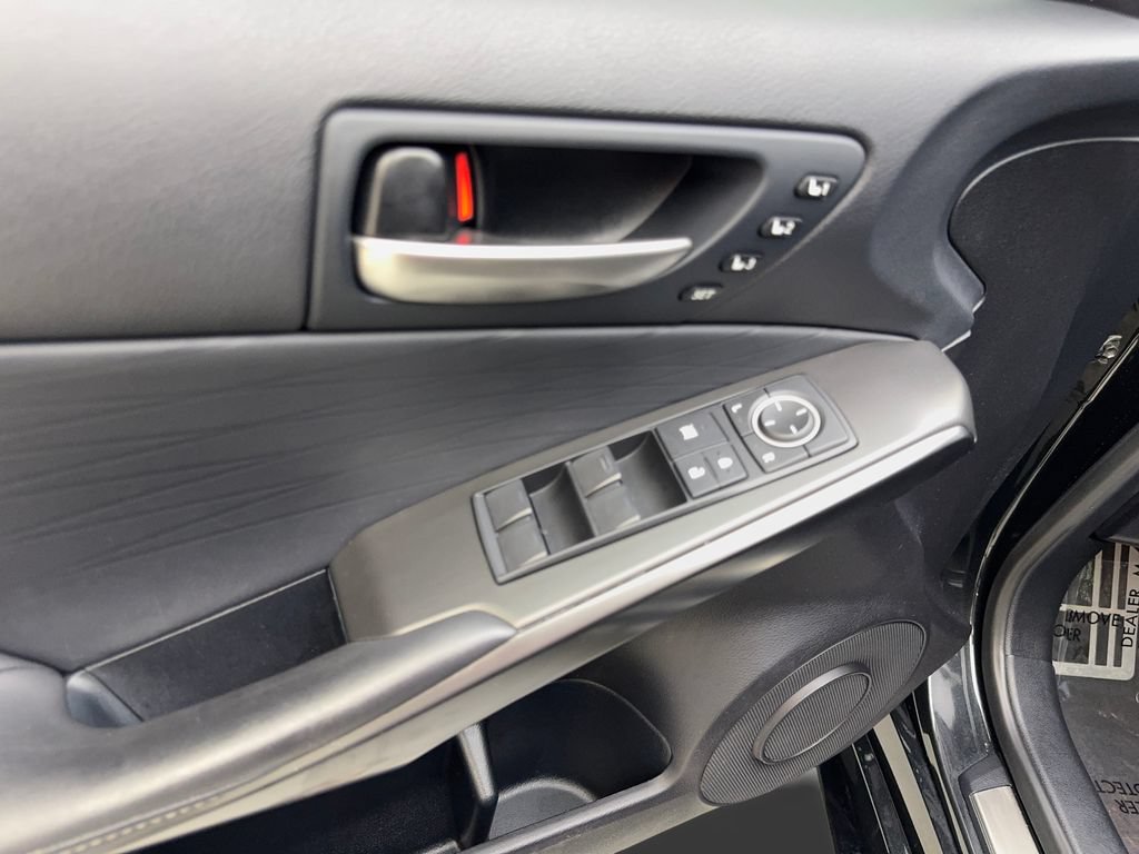 Used 2023 Lexus IS 350 F Sport RWD image 32
