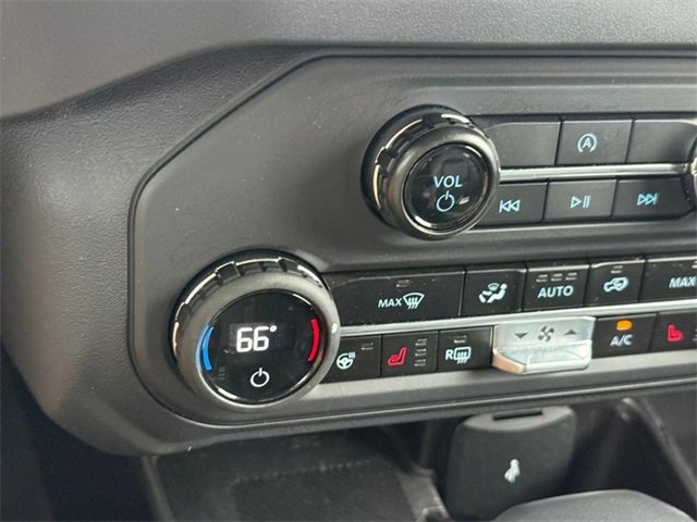 Used 2025 Ford Bronco Outer Banks image 22