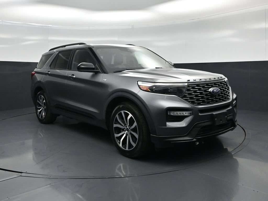 Certified 2023 Ford Explorer ST-Line w/ Class IV Trailer Tow Package RWD image 55