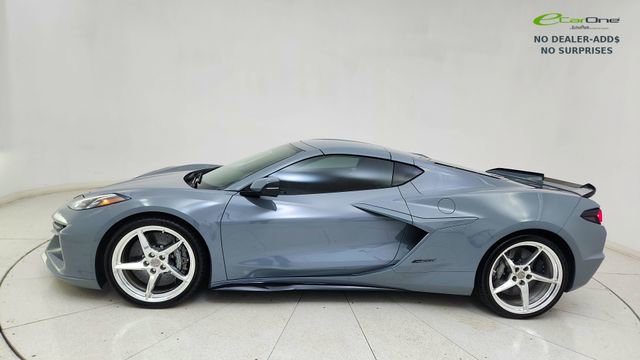 Used 2025 Chevrolet Corvette E-Ray AWD/4WD image 18