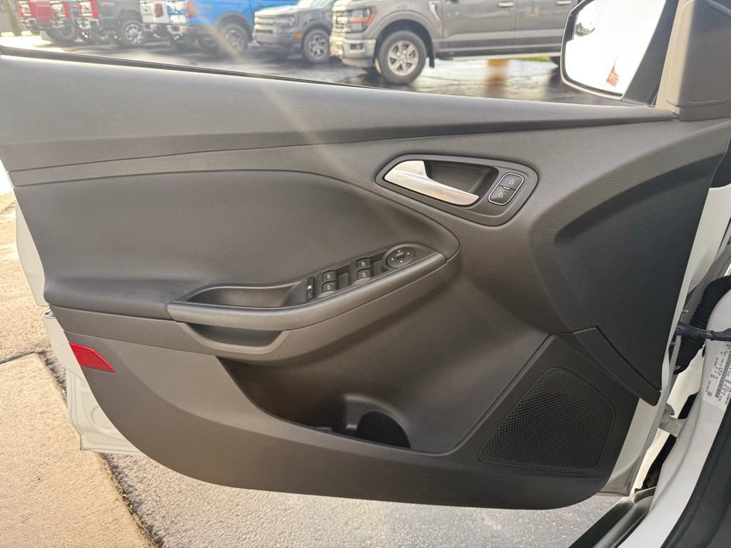 Certified 2017 Ford Focus SE image 20