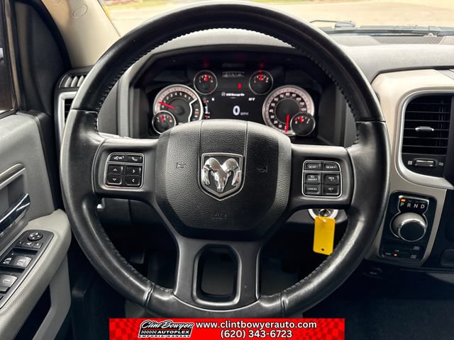 Used 2019 RAM 1500 Classic SLT w/ Luxury Group AWD/4WD image 15