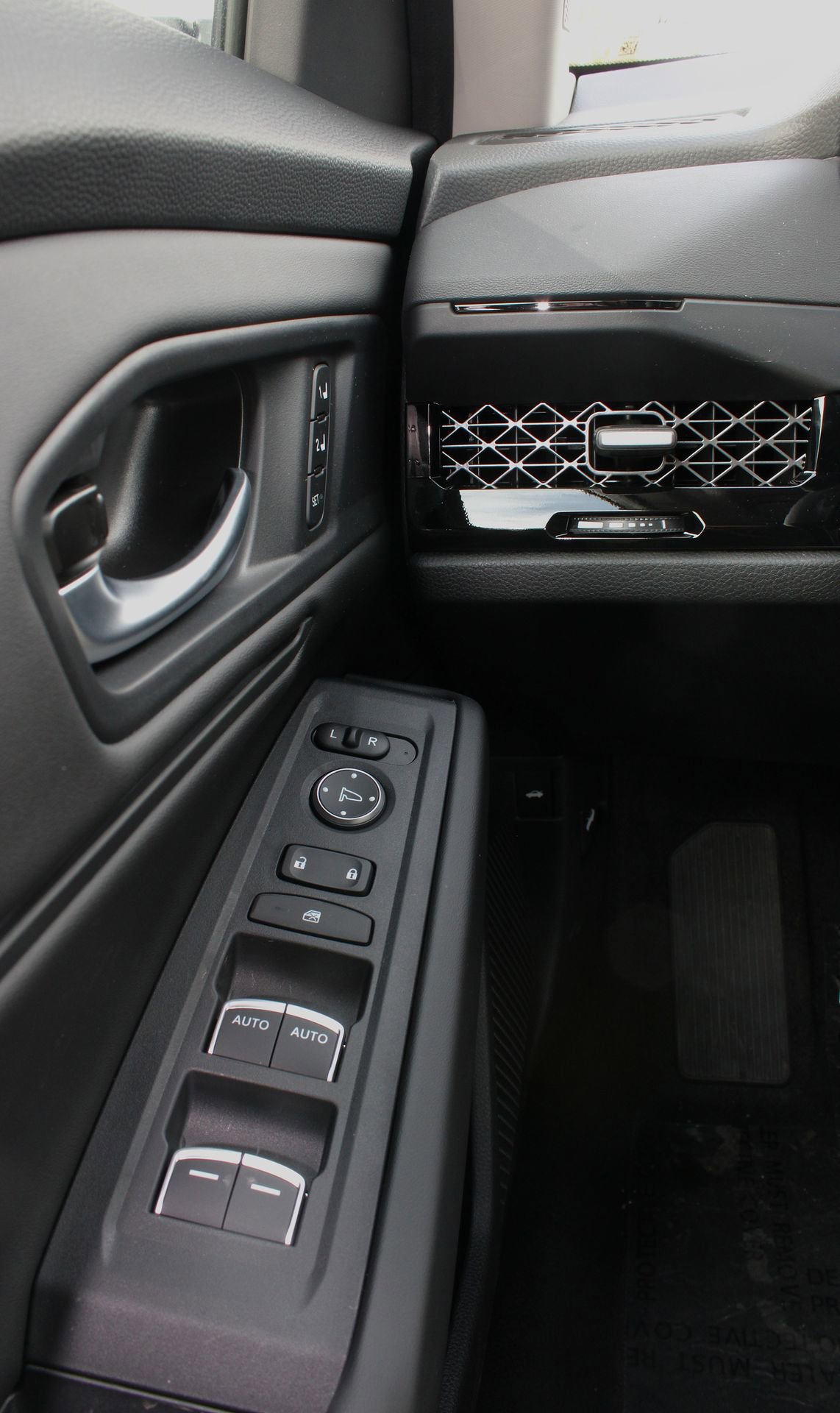 New 2025 Honda Accord EX-L image 11