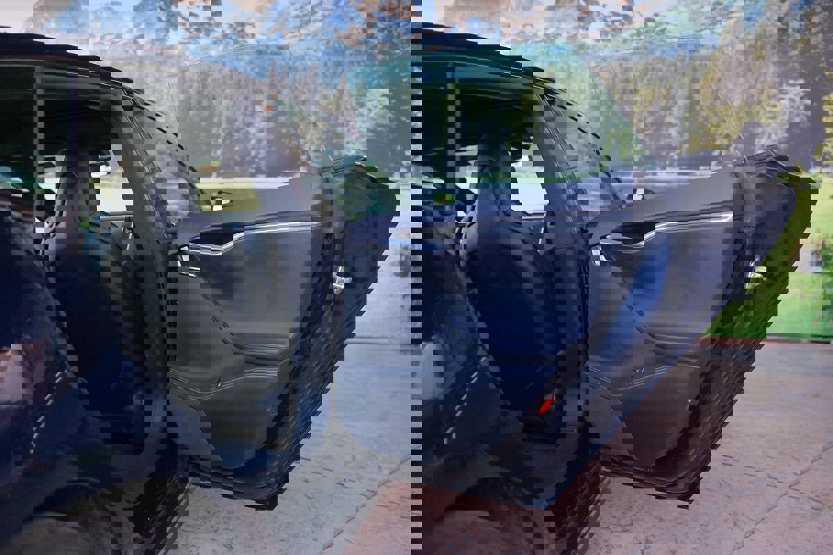 Used 2014 Tesla Model S 85 image 12