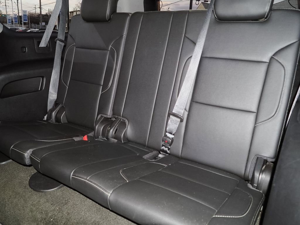 Used 2018 Chevrolet Suburban LT image 22