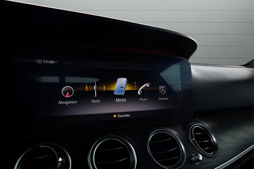 Used 2020 Mercedes-Benz E 350 Sedan image 21