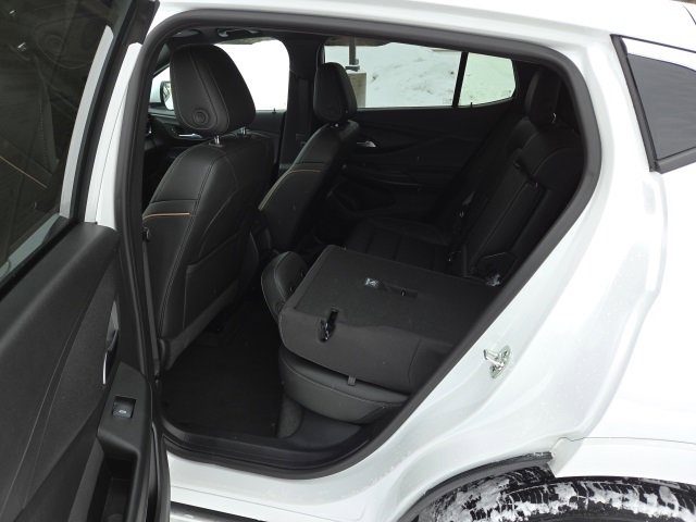 Used 2025 Buick Envista Avenir image 96