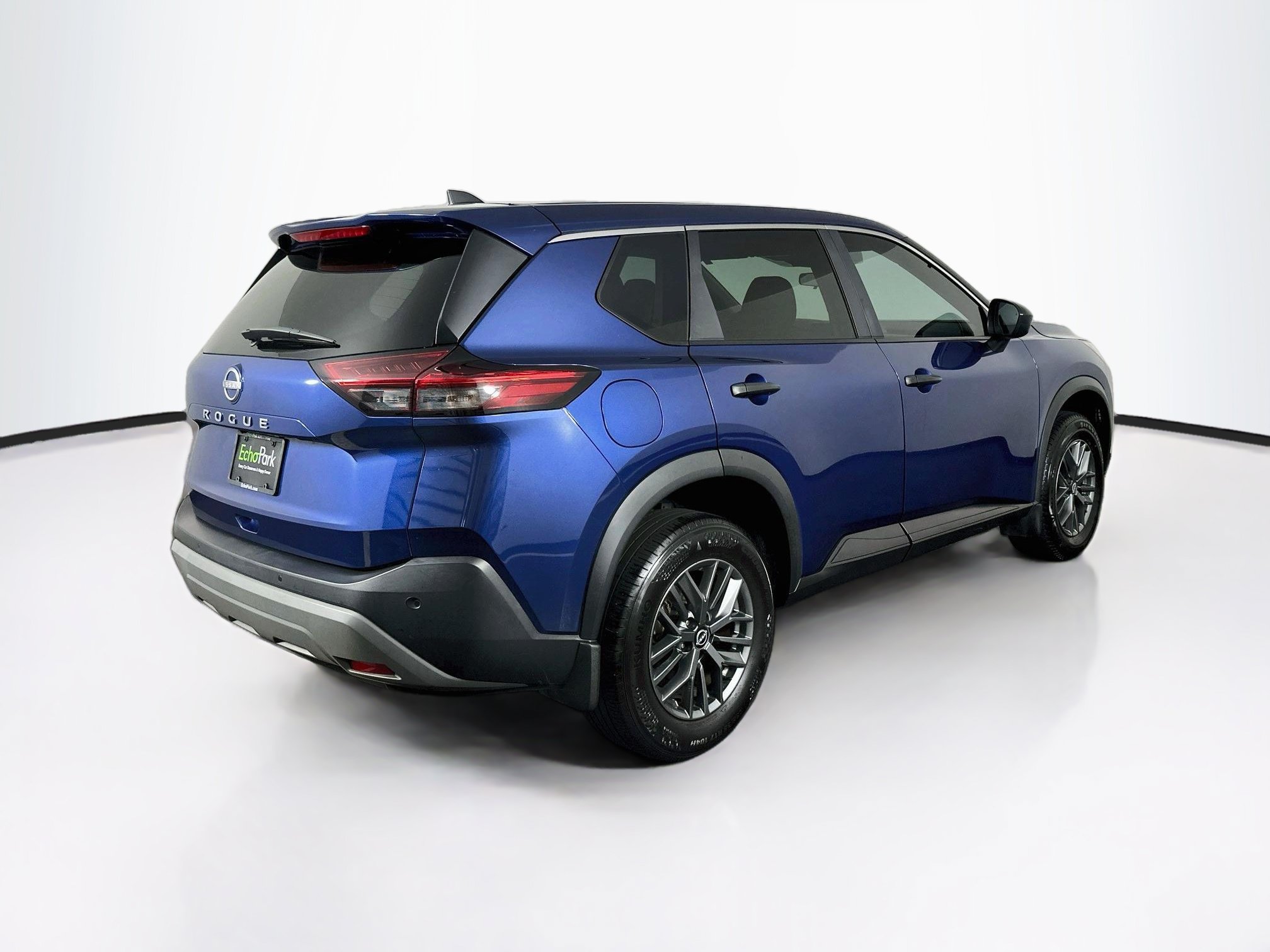 Used 2023 Nissan Rogue S FWD image 9