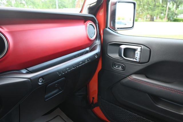 Used 2023 Jeep Wrangler Unlimited Rubicon w/ Cold Weather Group AWD/4WD image 28