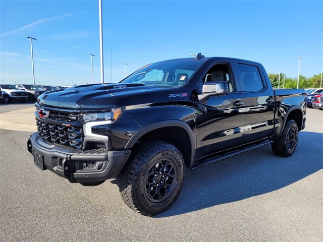 Used 2024 Chevrolet Silverado 1500 ZR2 w/ ZR2 Bison Edition image 3