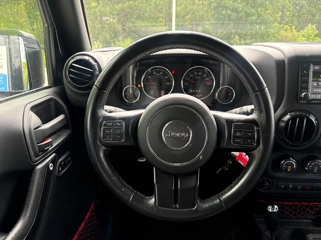 Used 2017 Jeep Wrangler Unlimited Rubicon AWD/4WD image 19