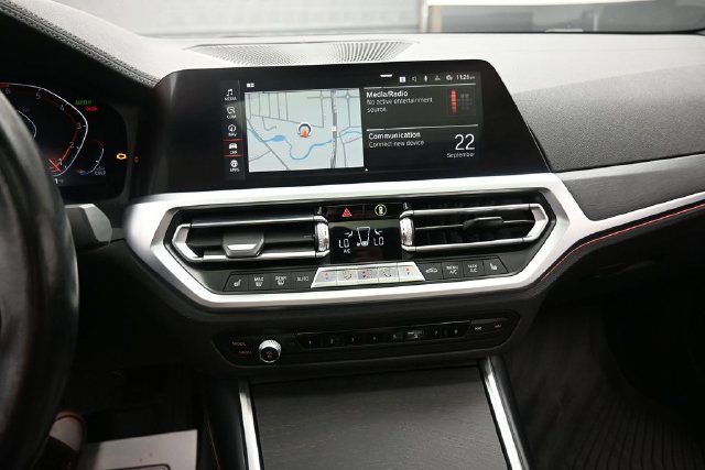 Used 2020 BMW 330i Sedan w/ Premium Package RWD image 10