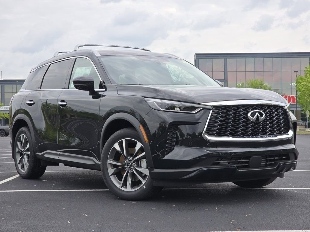 Certified 2025 INFINITI QX60 Luxe w/ Cargo Package image 2