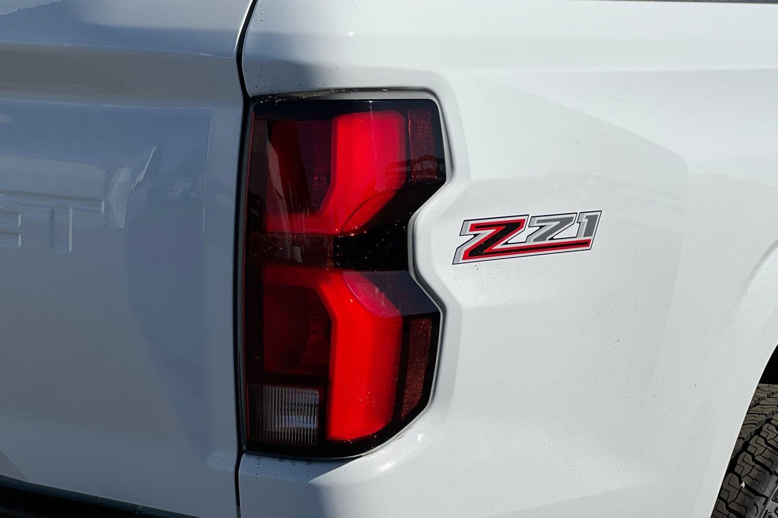New 2025 Chevrolet Colorado Z71 w/ Midnight Edition image 32
