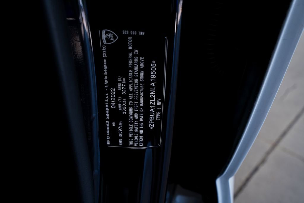 Used 2022 Lamborghini Urus AWD/4WD image 61