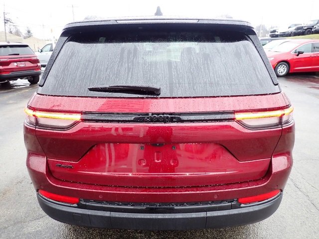New 2025 Jeep Grand Cherokee Limited w/ MOPAR Finishing Package image 4