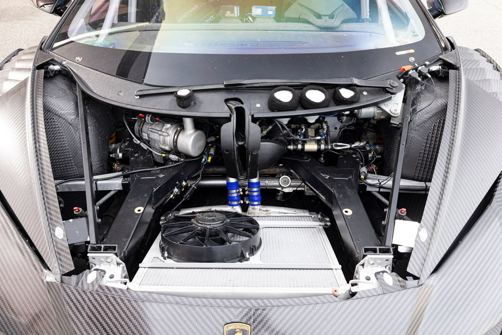 Used 2023 Lamborghini Huracan EVO RWD image 24