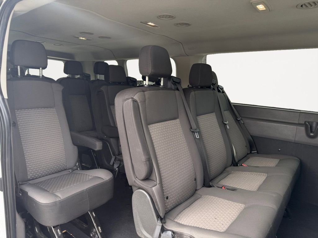 Used 2023 Ford Transit 350 XLT image 29