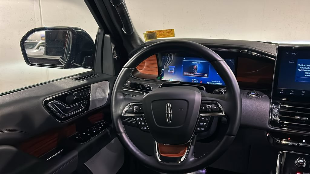 Used 2024 Lincoln Navigator L Reserve AWD/4WD image 25