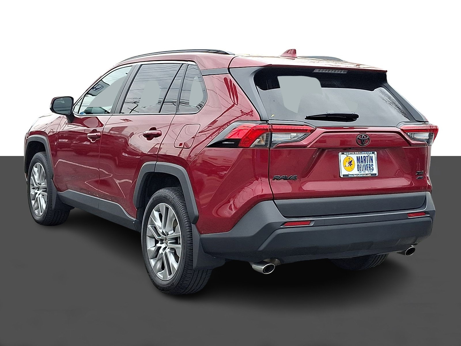 Used 2023 Toyota RAV4 XLE Premium image 4