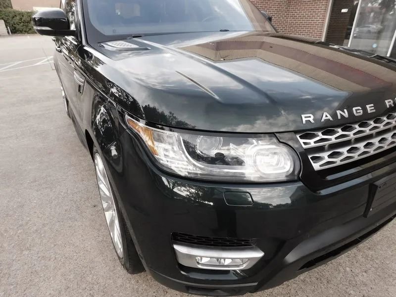 Used 2017 Land Rover Range Rover Sport HSE image 11