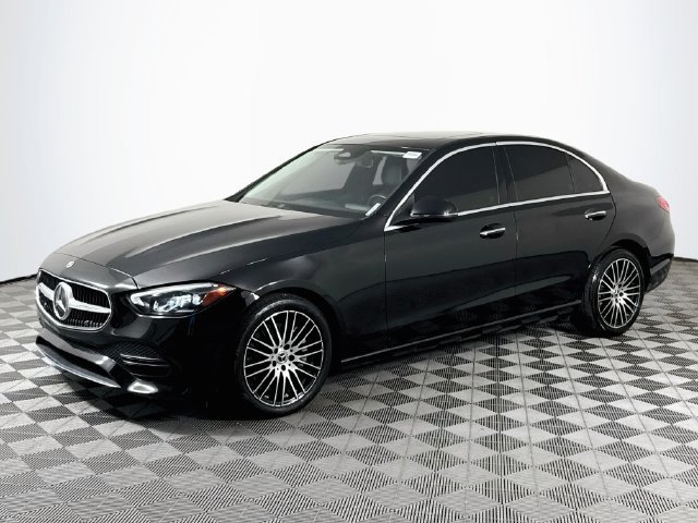 Used 2023 Mercedes-Benz C 300 Sedan image 4