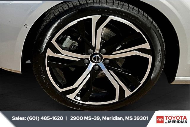 Used 2024 Volvo S60 B5 Ultimate w/ Climate Package image 7