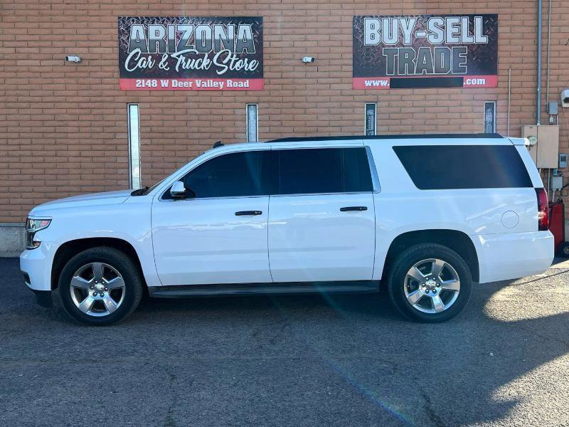 Used 2015 Chevrolet Suburban LT image 2