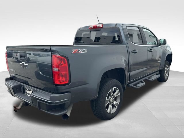 Used 2017 Chevrolet Colorado Z71 AWD/4WD image 2
