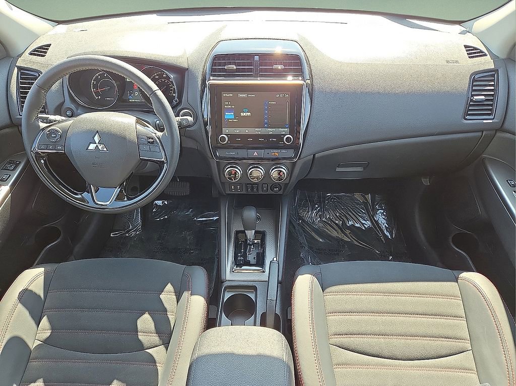 Used 2026 Mitsubishi Outlander Sport SE image 17