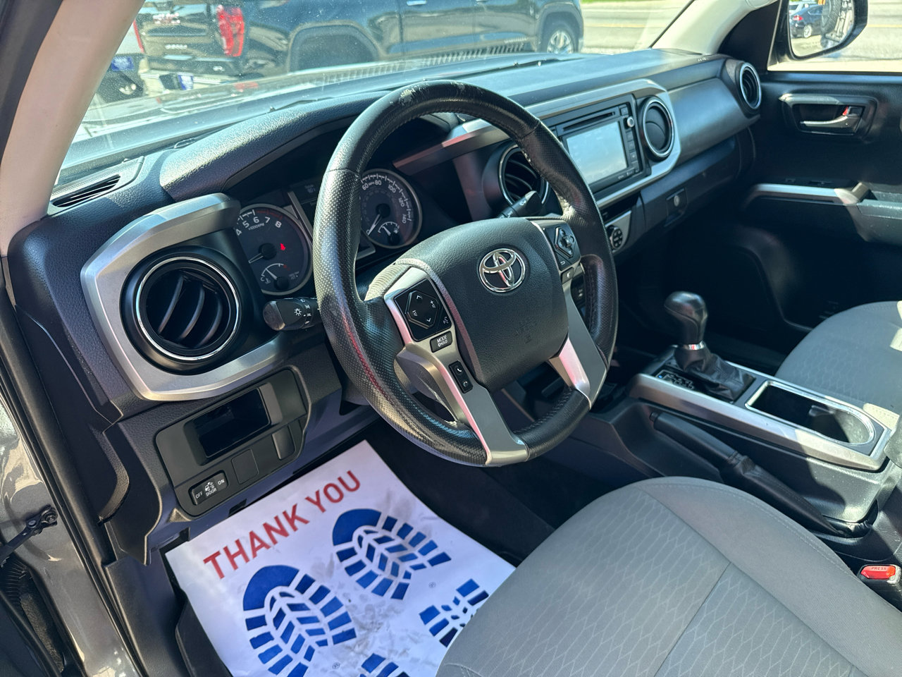 Used 2017 Toyota Tacoma SR5 image 16