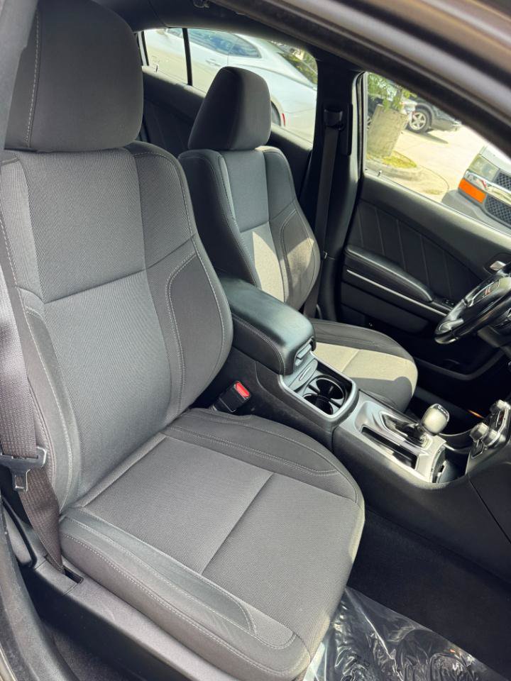 Used 2019 Dodge Charger SXT AWD/4WD image 18