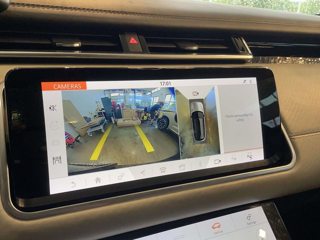 Used 2019 Land Rover Range Rover Velar R-Dynamic HSE AWD/4WD image 29