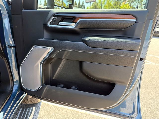 Used 2024 GMC Sierra 2500 Denali w/ Denali Reserve Package image 14