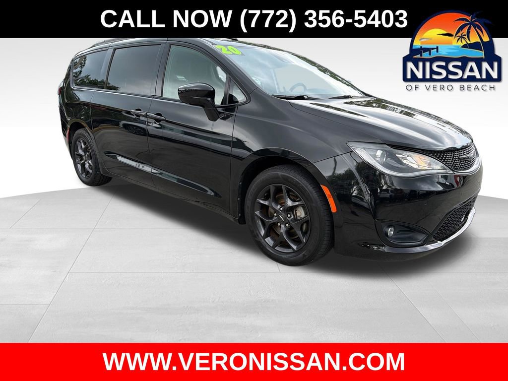 Used 2020 Chrysler Pacifica Touring-L Plus w/ Advanced Safetytec Group FWD 360° Tour