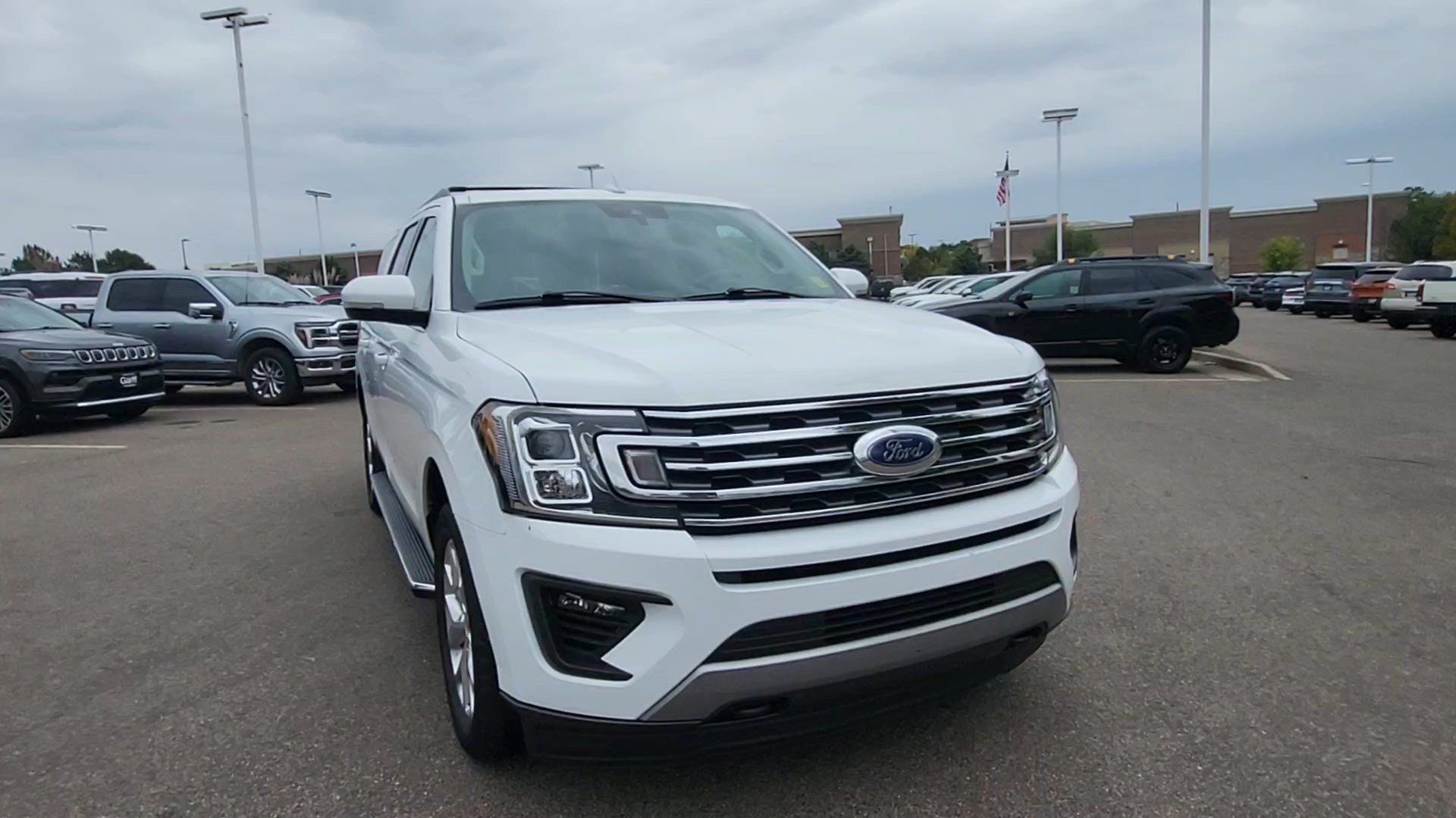 Used 2021 Ford Expedition Max XLT AWD/4WD image 13