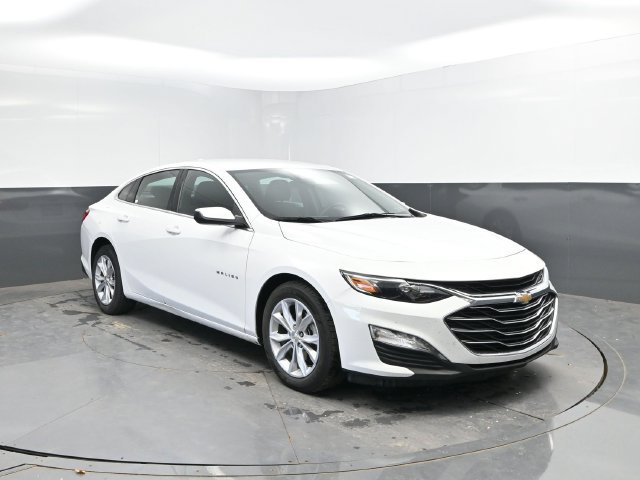 Used 2025 Chevrolet Malibu LT FWD image 4
