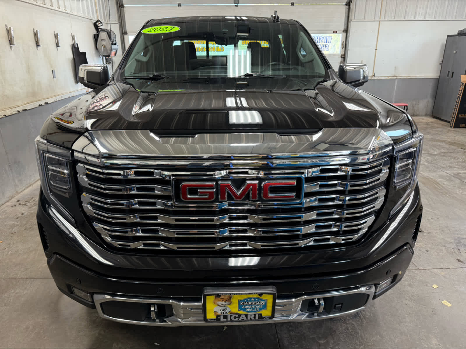 Used 2023 GMC Sierra 1500 Denali image 2