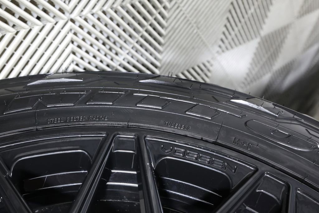 Used 2026 Cadillac Escalade V image 55