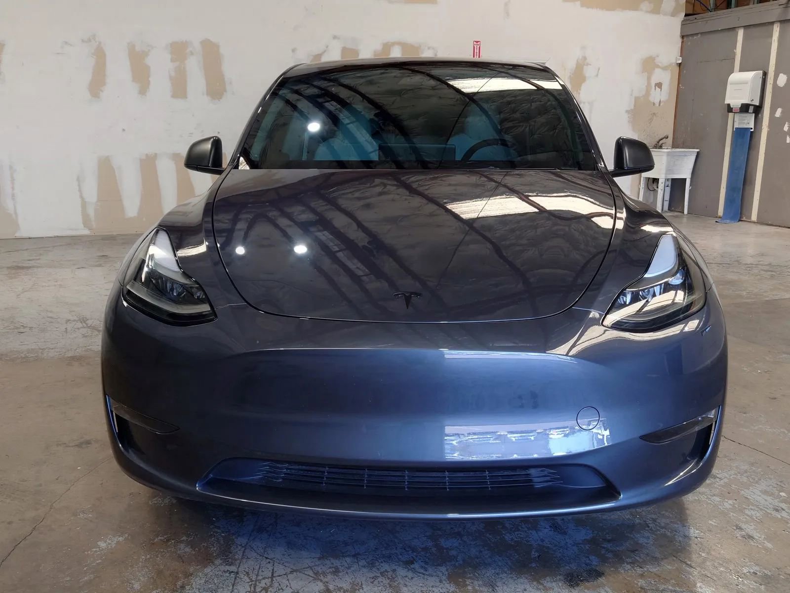 Used 2023 Tesla Model Y Performance image 2