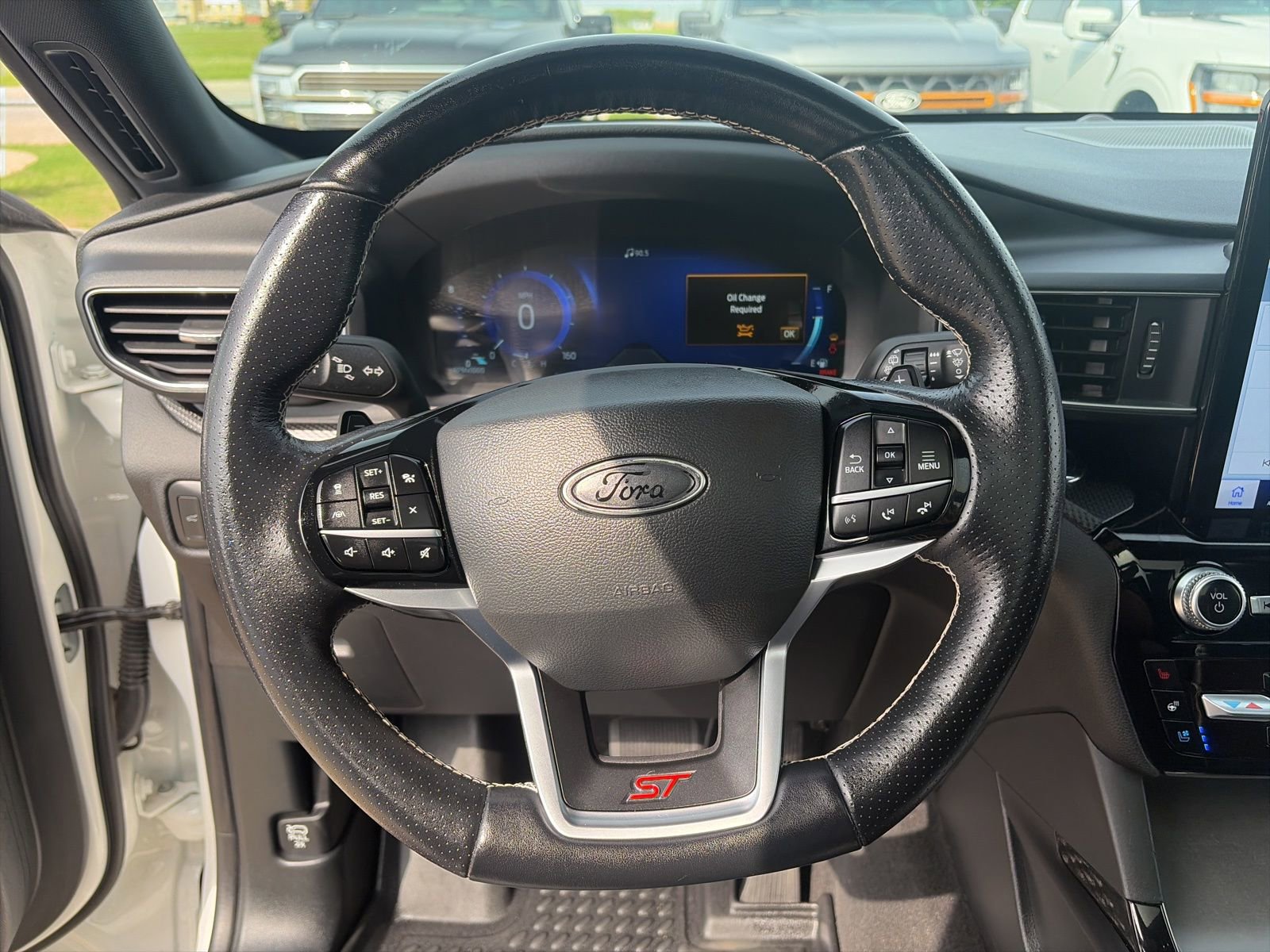 Used 2022 Ford Explorer ST w/ Equipment Group 401A AWD/4WD image 17
