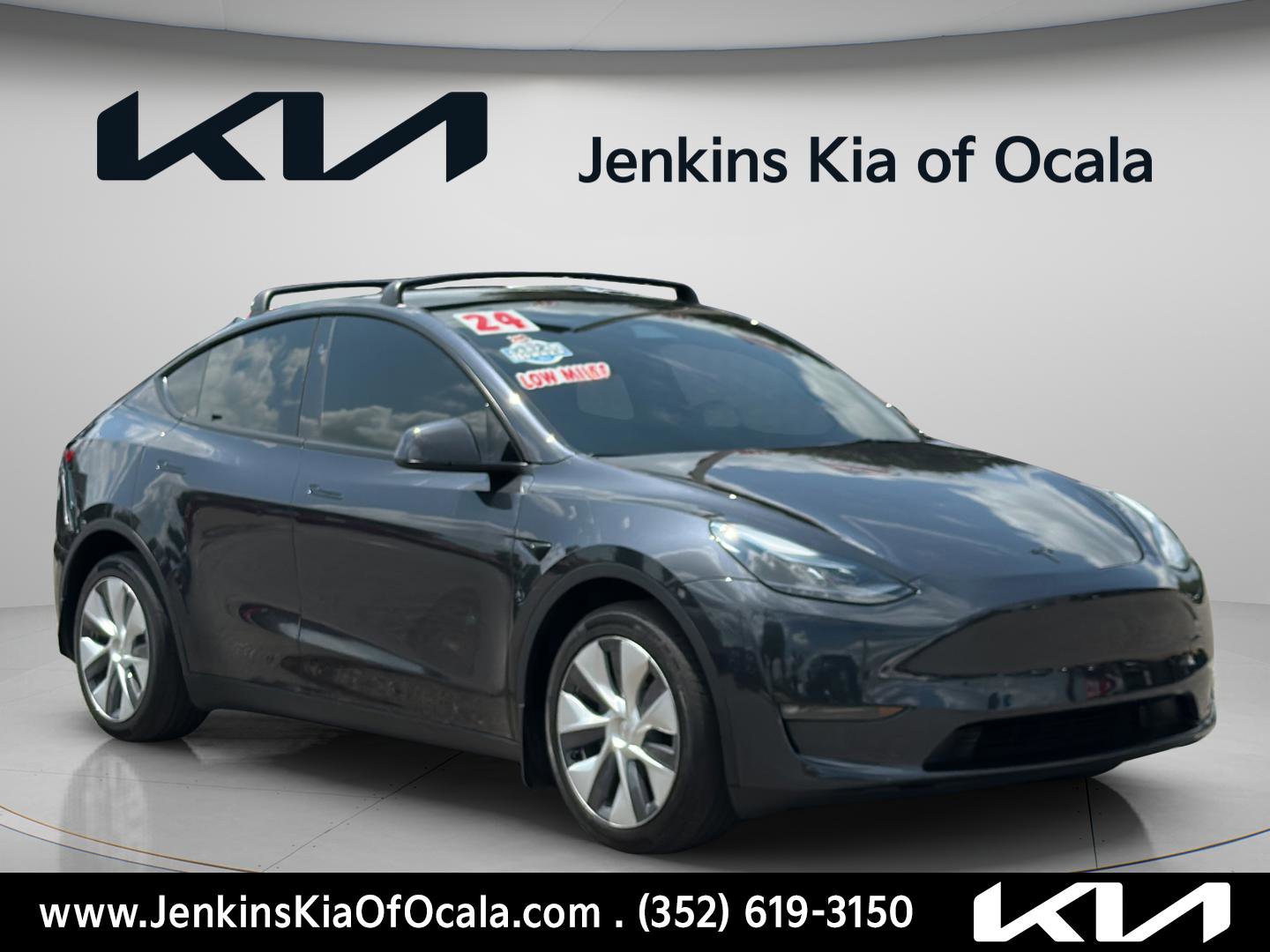 Used 2024 Tesla Model Y Long Range AWD/4WD video 1