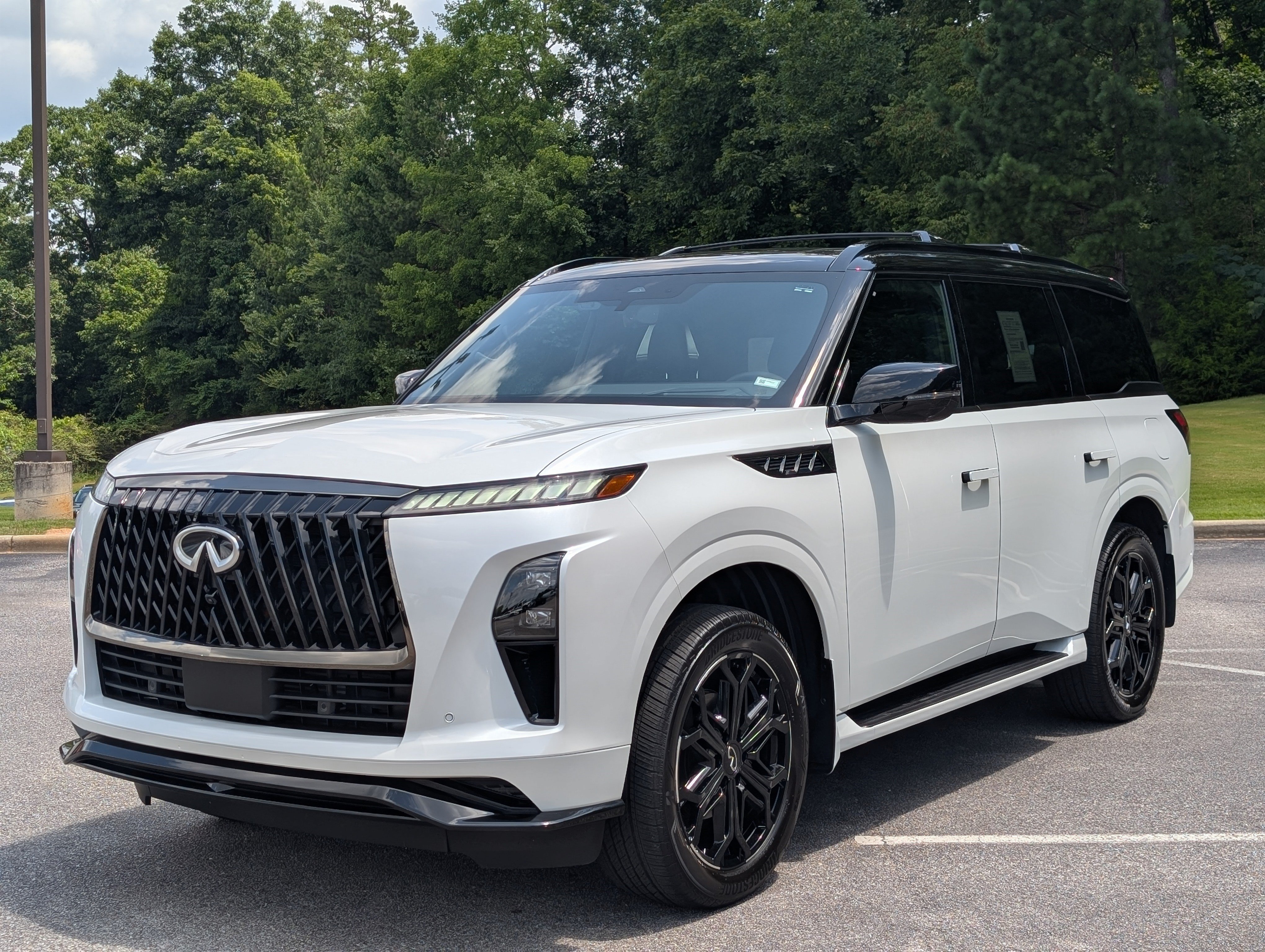 Used 2026 INFINITI QX80 4WD w/ Sport Exterior Package image 5
