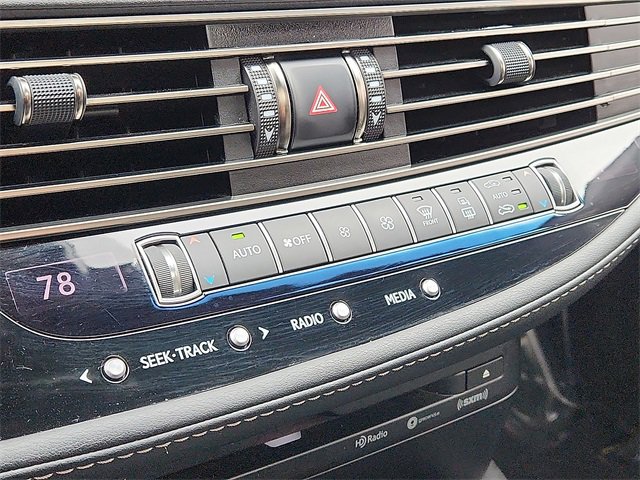 Used 2022 Lexus LS 500 AWD image 16